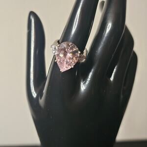 JTV Bella Luce 18.25 ctw Pink Pear-Cut and White Diamond Simulants Rhodium 925